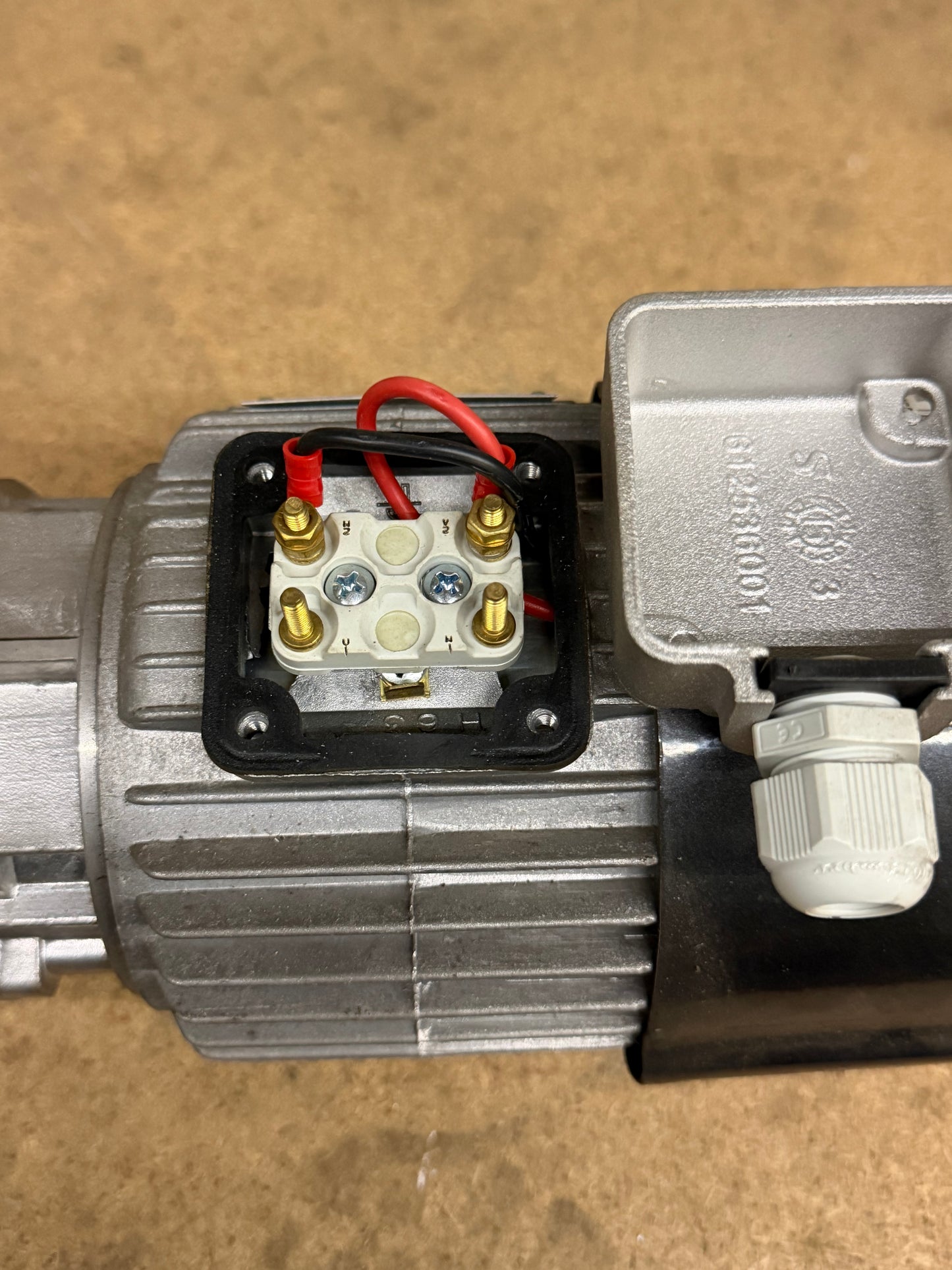 Bonfiglioli DC Motor and Gearbox Assembly